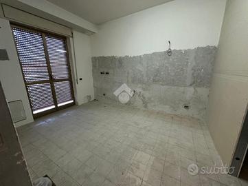 4 LOCALI A MONTESARCHIO