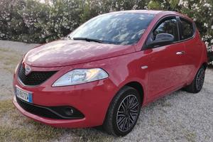 Lancia Ypsilon 1.0 FireFly 5 porte S&S Hybrid Ecoc