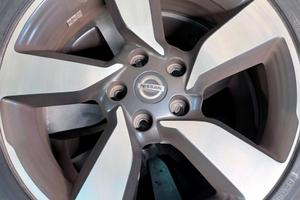 Cerchi in Lega Nissan Qashqai Nexen n'fera ru1 Suv