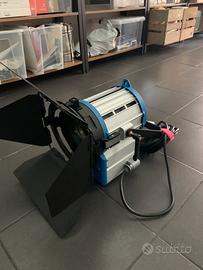 Luce HMI 575W Fresnel  (tipo ARRI)