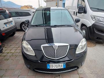 Lancia Ypsilon 1.2 69 CV New Oro