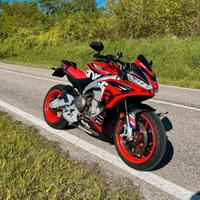 Aprilia Tuono 660