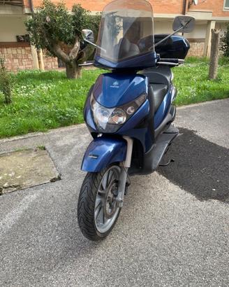 Scooter Piaggio Beverly 250