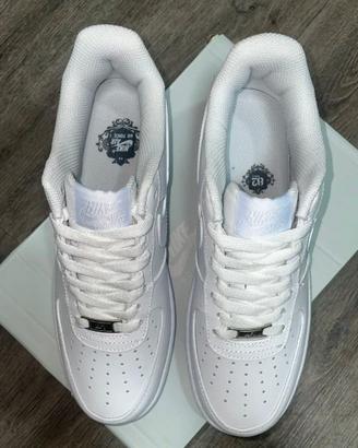Nike Air Force 1 '07 Lv8 Scarpe Sportive per Uomo