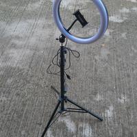 Treppiedi con Lampada Circolare a Led per Selfie