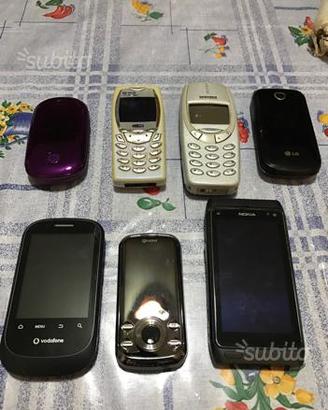 Cellulari di vari tipi