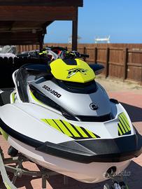 Moto d'acqua Sea-Doo RXT 300 RS