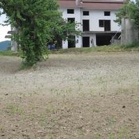 Rustico su 3 livelli piu terreno