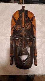 Maschera in legno scolpita del Kenia anno 1993