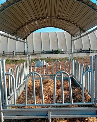 PORTA FIENO PER ANIMALI CAVALLI