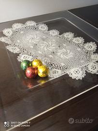 Vassoio trasparente con decorazione 