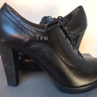 Francesina stringata donna in pelle con logo a vis