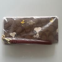 pochette coach