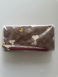 pochette coach