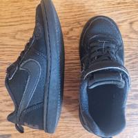 Scarpe ginnastica Nike bambino/a misura 28 nere