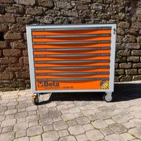 carrello beta pieno  con 716 pezzi 