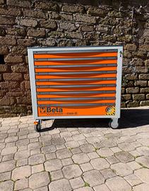 carrello beta pieno  con 716 pezzi 