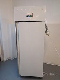 ARMADIO CONGELATORE -18-22°