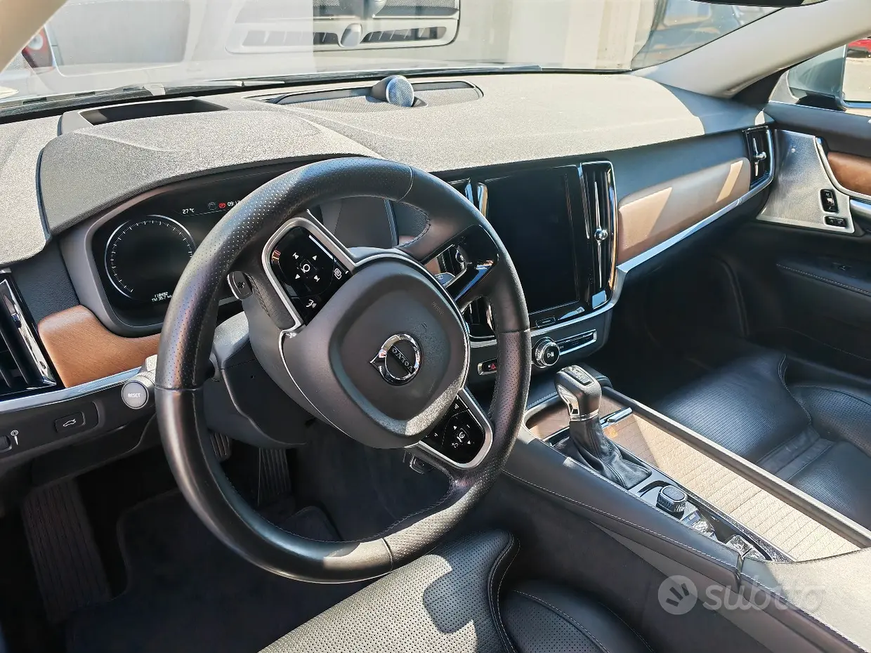 Volvo V90 (2016-->)