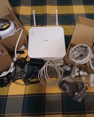 4 NVR 301-04LBW + 2 telecamere UNV 