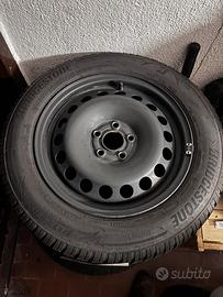 Gomme invernali con cerchi 185/65 R15