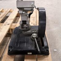 Supporto Troncatrice