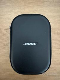 Bose QuietComfort con custodia, cavo jack e USB-C