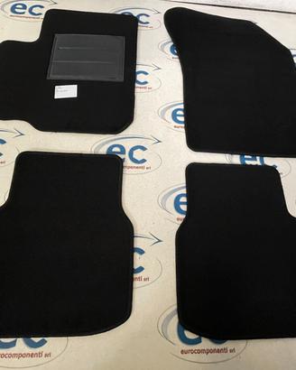 Kit tappetini in moquette per Fiat Sedici