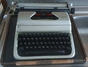 macchina da scrivere Everest anni '60