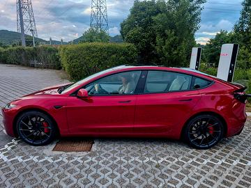 tesla model 3 performance