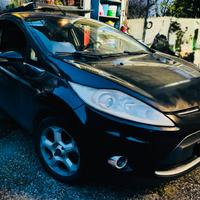 Ford fiesta 3p gpl/gas motore ok100%