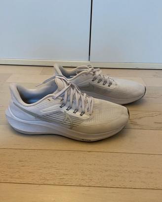 Nike Pegasus 39 bianche n. 44