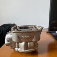 Cilindro top performance 80 in ghisa blocco derbi