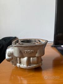 Cilindro top performance 80 in ghisa blocco derbi