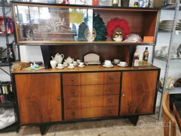 Mobile credenza