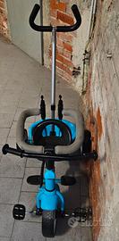 Triciclo a spinta per bambino