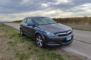 Opel Astra GTC