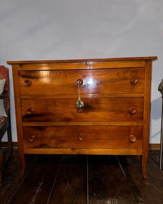 Cassettone lucchese Luigi XVI tardo ‘700 in cilieg