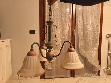 Lampadario vintage a tre luci
