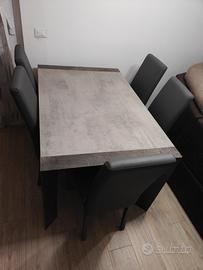 Tavolo Mondo Convenienza + 6 sedie a Cinisello B.