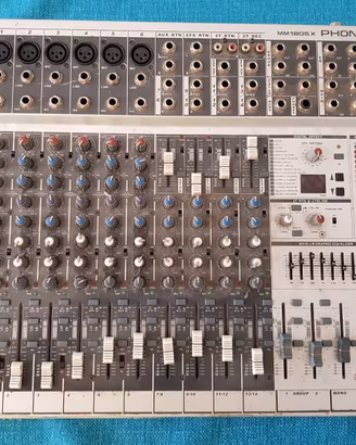 Mixer Phonic 16 canali