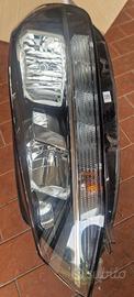 Fanali anteriori Volkswagen Golf 7 restyling (7.5)