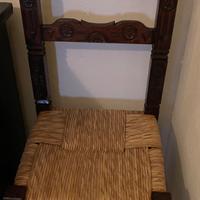 Sedie antiche intagliate