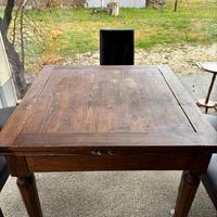 Tavolo da pranzo romagnolo