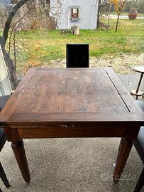 Tavolo da pranzo romagnolo