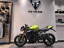 triumph-street-triple-rs-moto-2