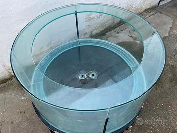 Acquario circolare con mobiletto