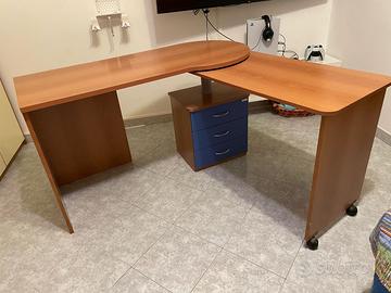 Scrivania angolare