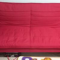 Divano letto rosso clic clac praticamente nuovo