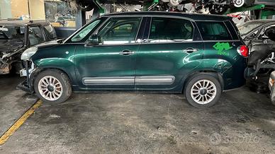 FIAT 500L VERDE